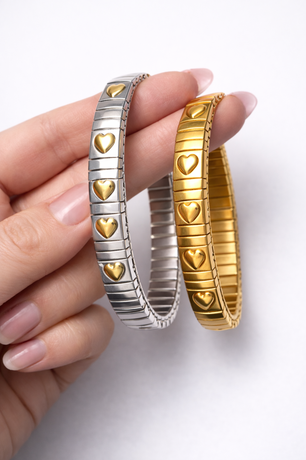 Auzza Silver Bend Serene Bracelet