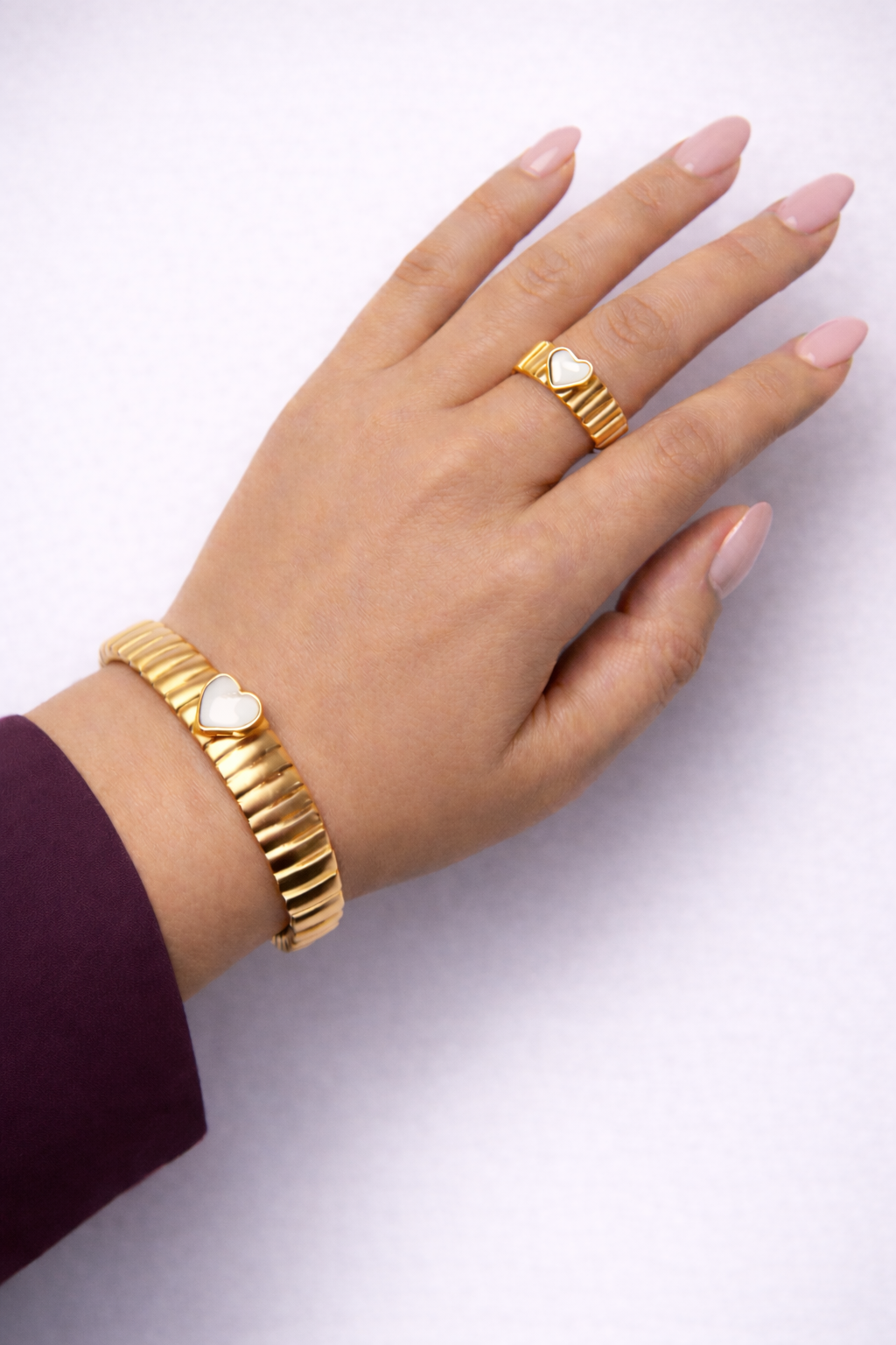 Auzza Gold Bend Heart Ring